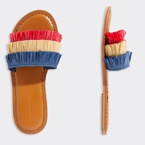 Vineyard Vines Layered Straw Fringe Slide NWT